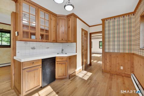 15 Old Mailcoach Road Redding CT 06896