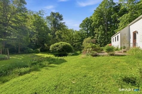 15 Old Mailcoach Road Redding CT 06896