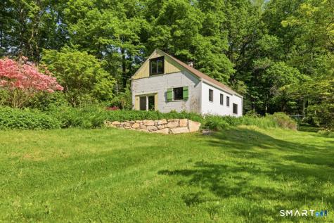 15 Old Mailcoach Road Redding CT 06896