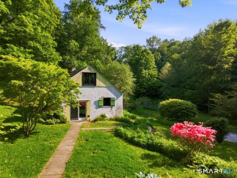 15 Old Mailcoach Road Redding CT 06896