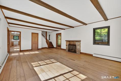 15 Old Mailcoach Road Redding CT 06896