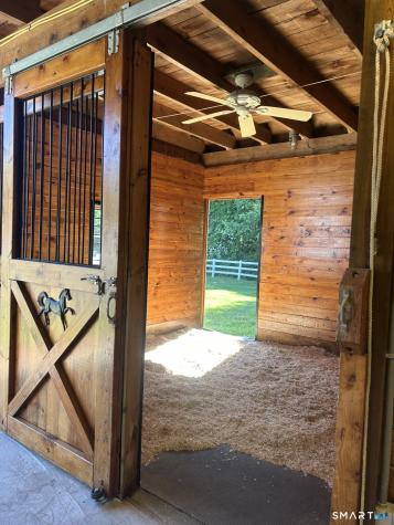 395 Sperry Road Bethany CT 06524