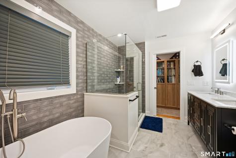 340 Middletown Avenue North Haven CT 06473