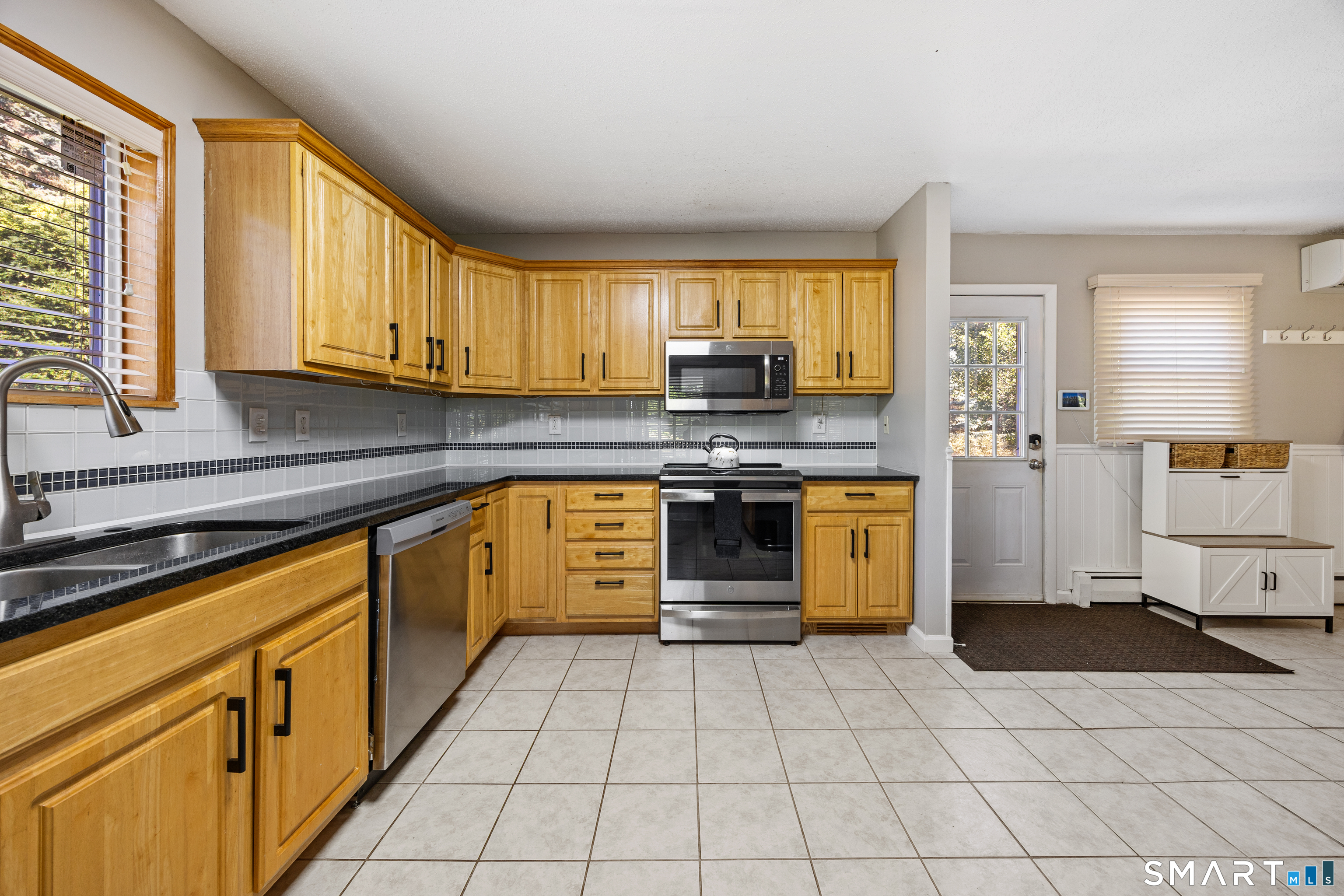 340 Middletown Avenue North Haven CT 06473