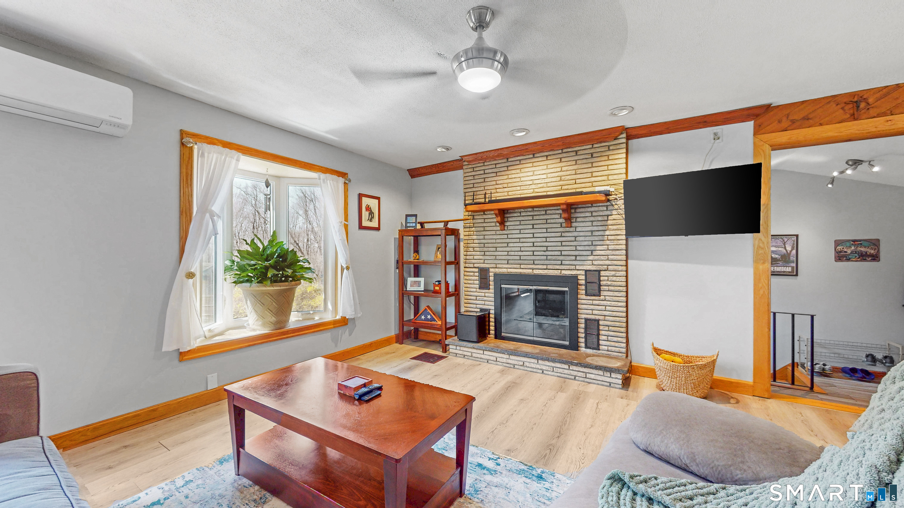 82 North Pond Road Hebron CT 06231