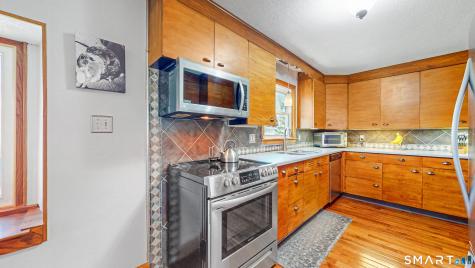 82 North Pond Road Hebron CT 06231