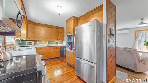 82 North Pond Road Hebron CT 06231