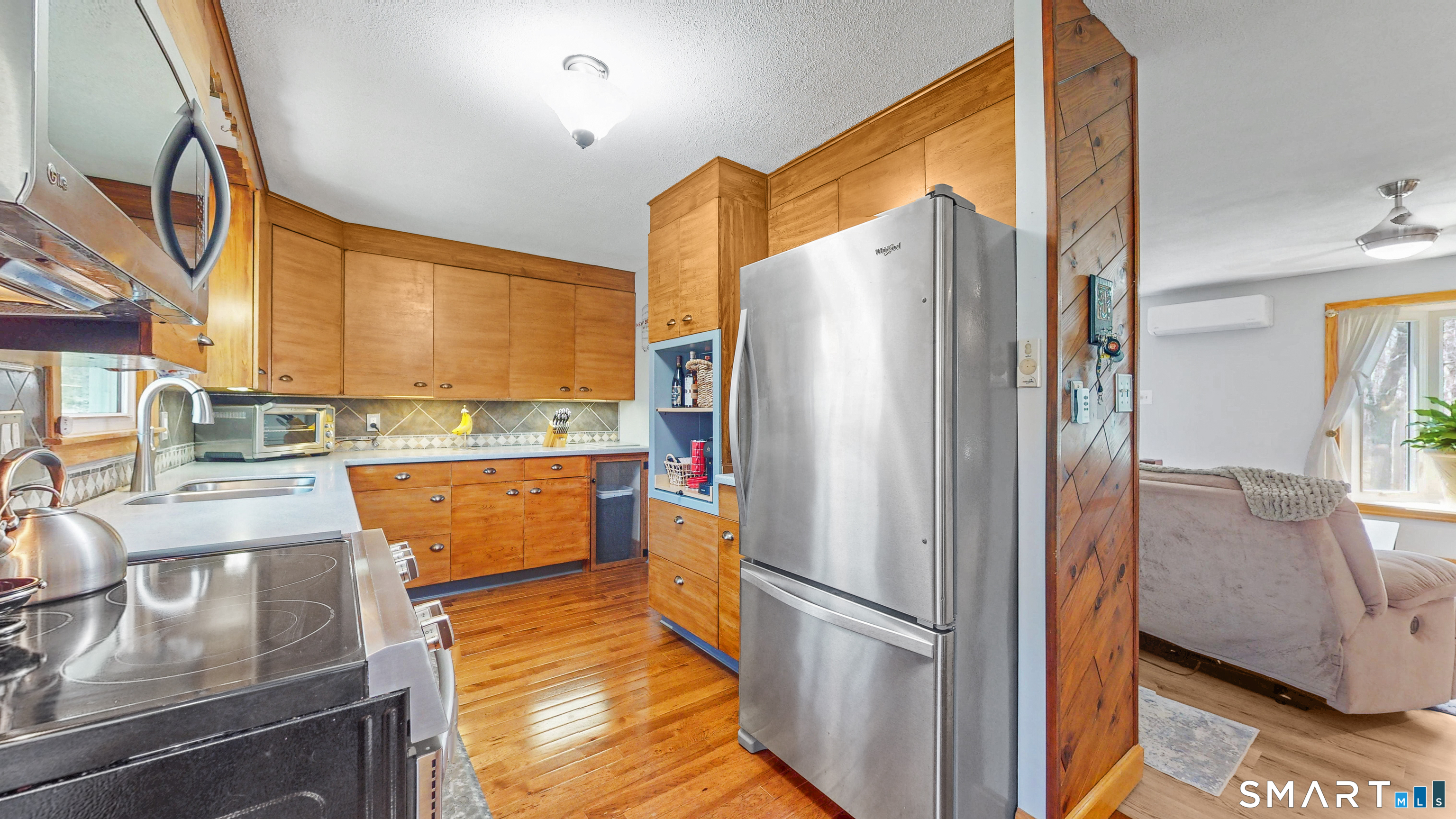 82 North Pond Road Hebron CT 06231