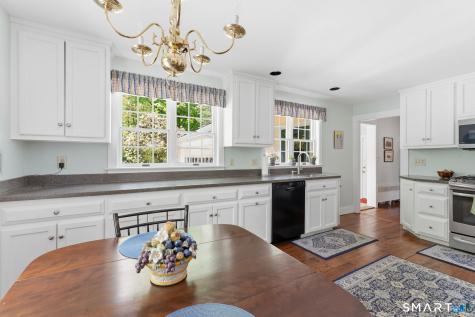 32 Juniper Road Bloomfield CT 06002