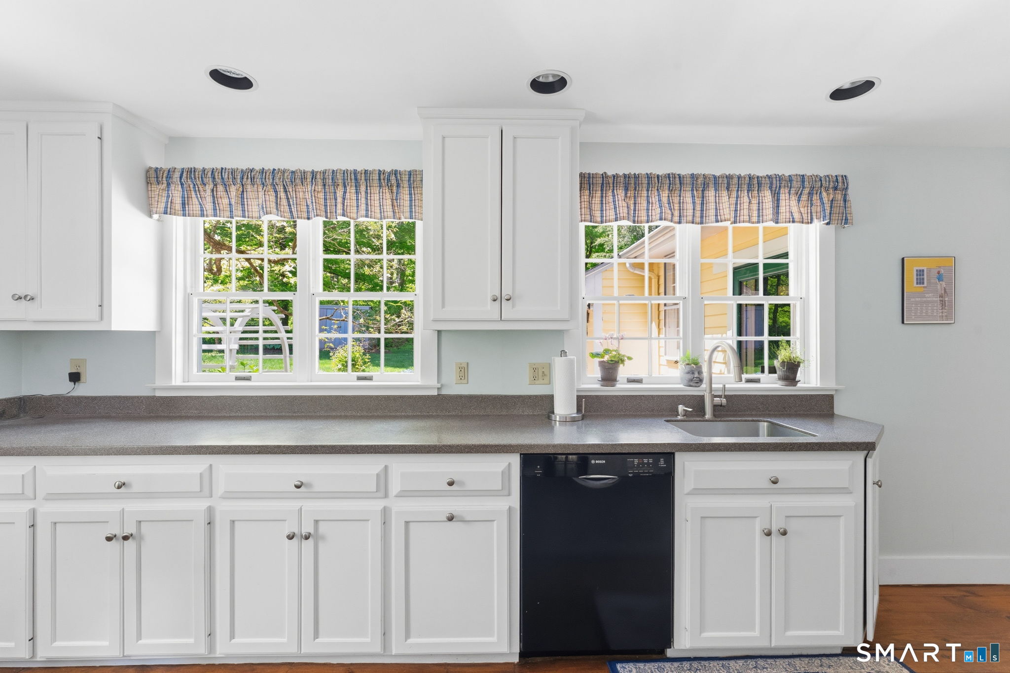 32 Juniper Road Bloomfield CT 06002