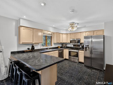 307 Spring Road North Haven CT 06473