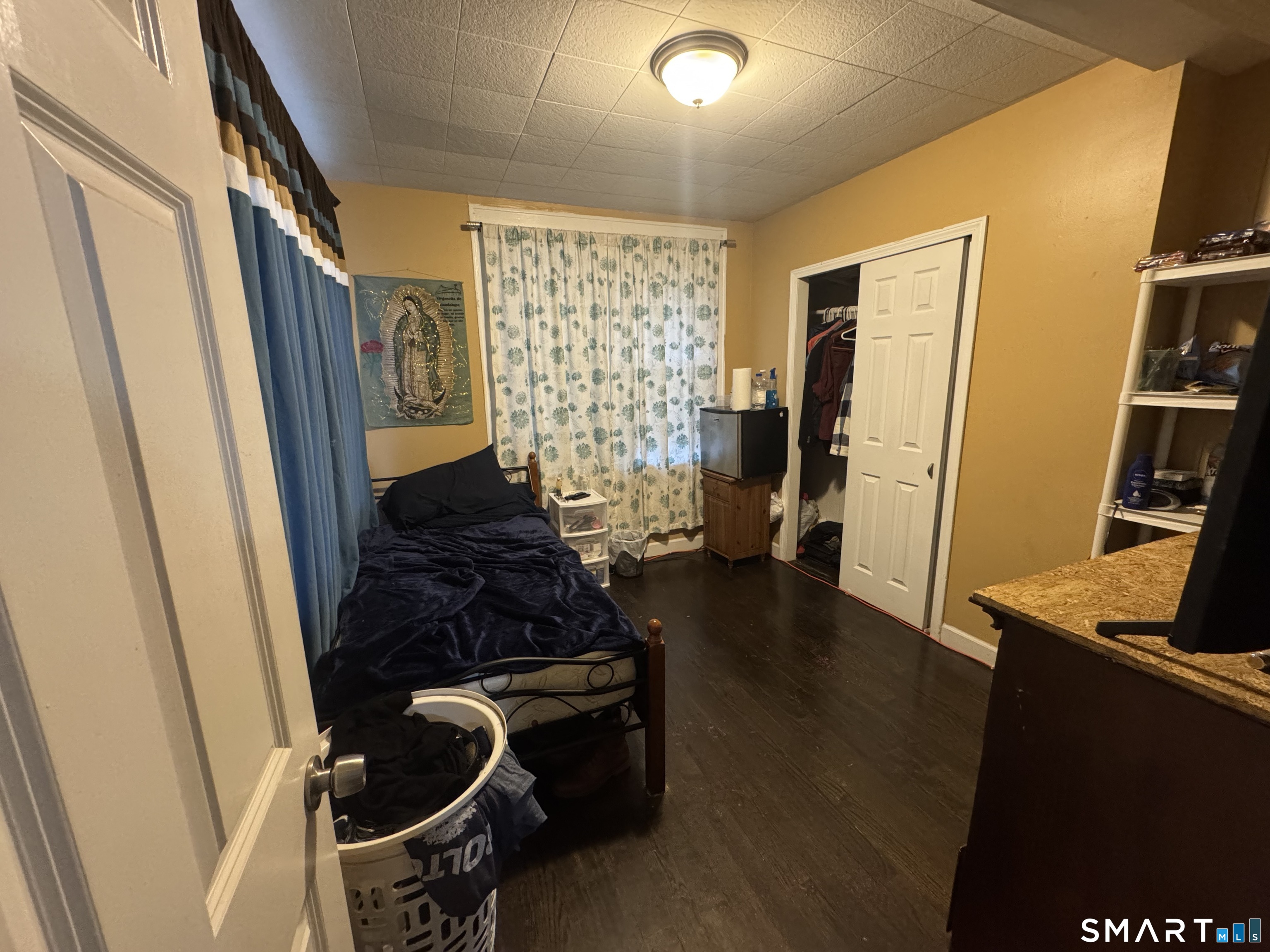 153 Marigold Avenue Bridgeport CT 06606