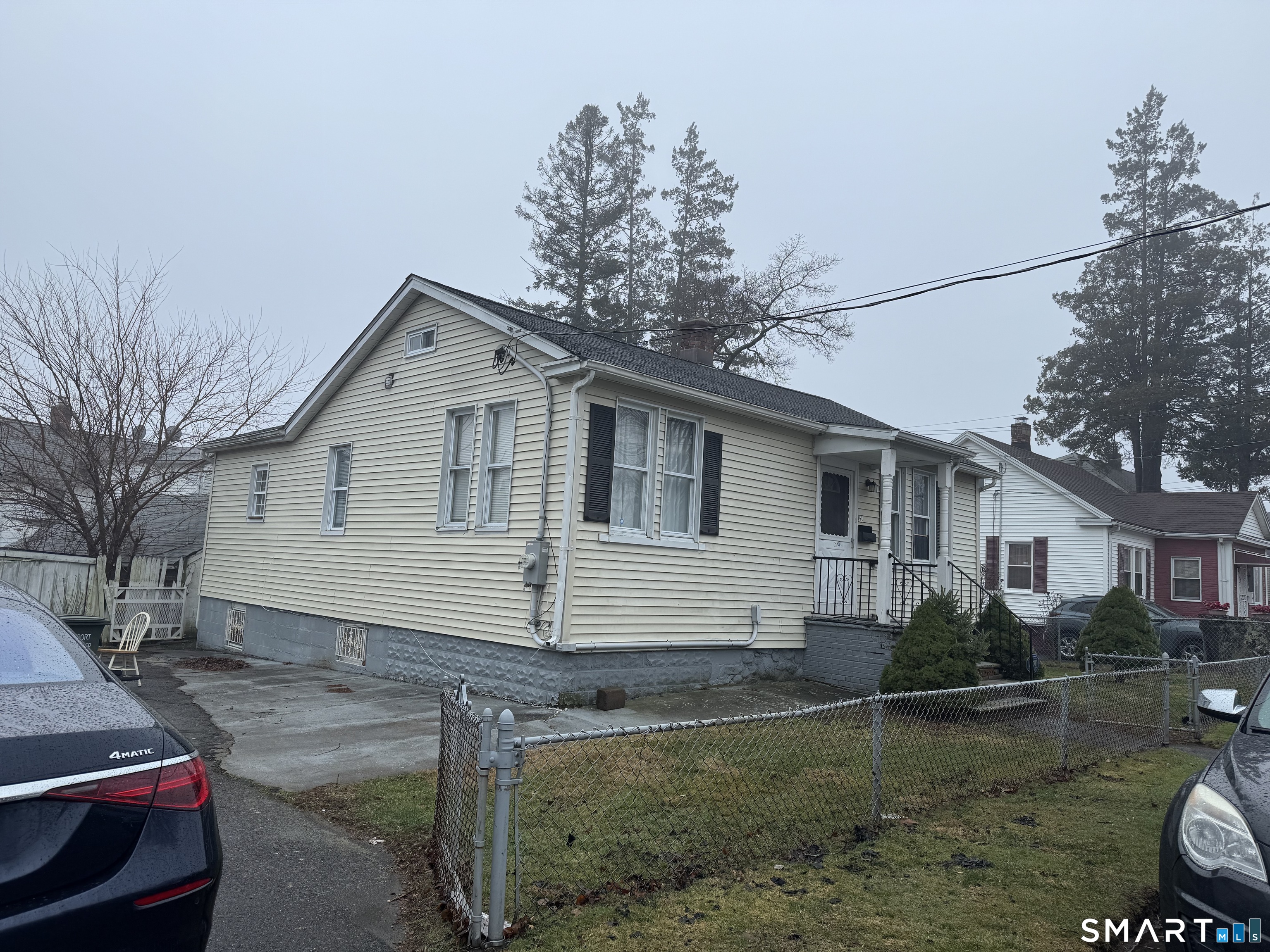 153 Marigold Avenue Bridgeport CT 06606