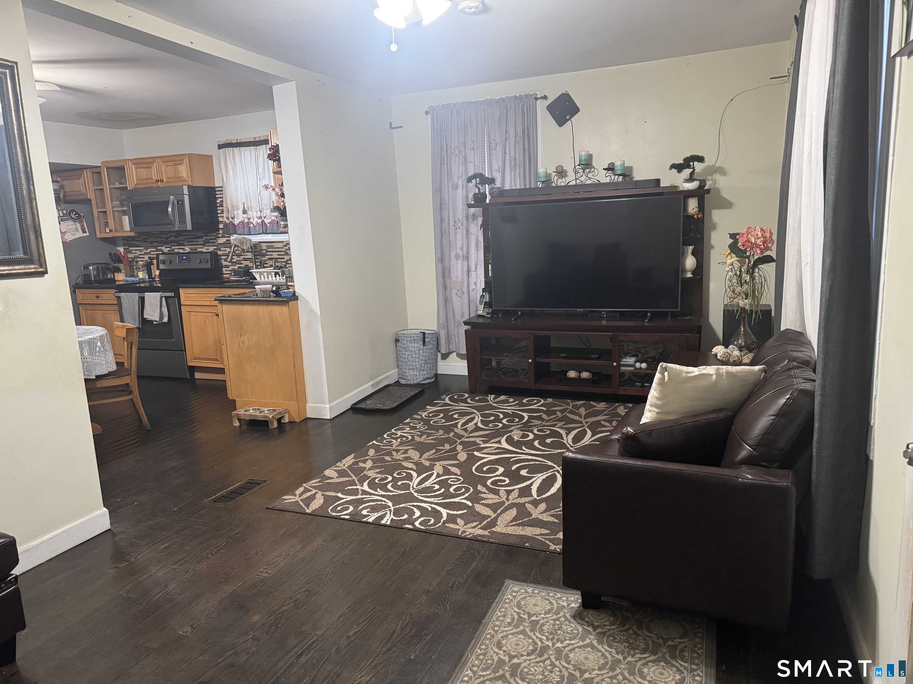 153 Marigold Avenue Bridgeport CT 06606