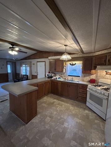 8 Wheeler Brook Park Stonington CT 06378