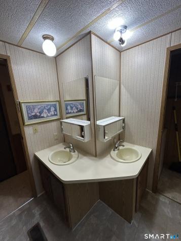 8 Wheeler Brook Park Stonington CT 06378