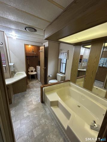 8 Wheeler Brook Park Stonington CT 06378