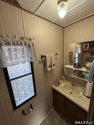 8 Wheeler Brook Park Stonington CT 06378