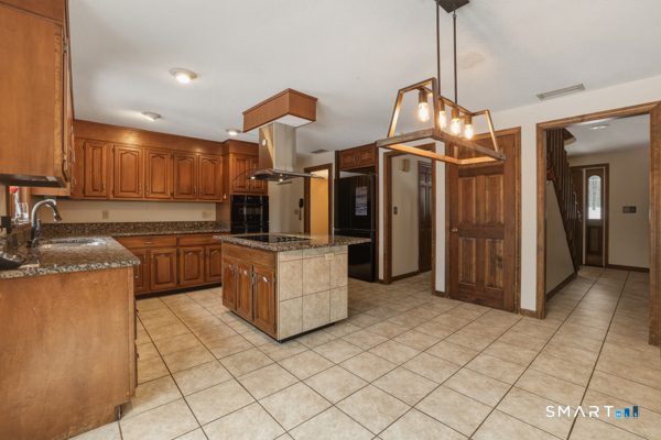 438 Chimney Sweep Hill Road Glastonbury CT 06033