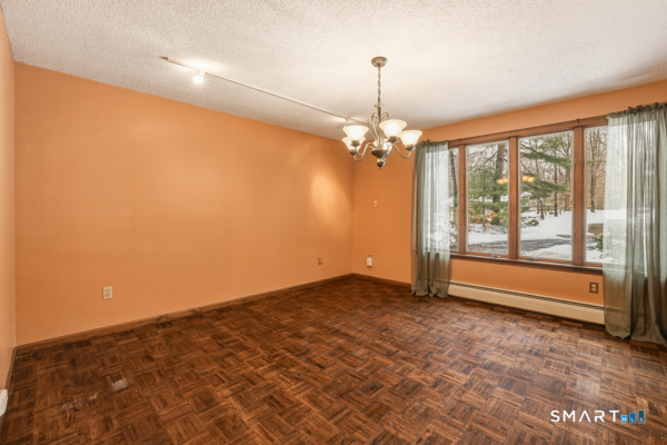 438 Chimney Sweep Hill Road Glastonbury CT 06033