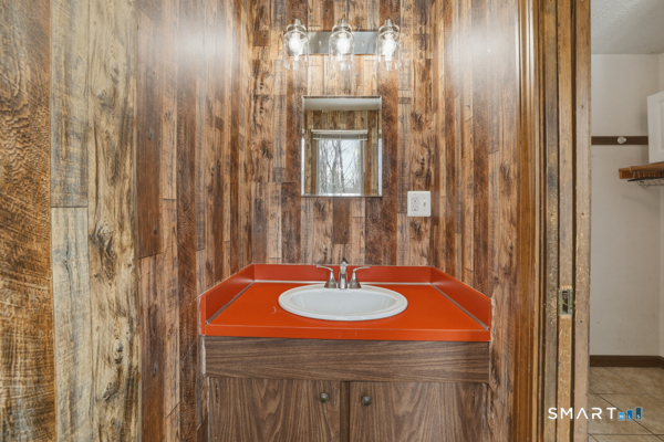 438 Chimney Sweep Hill Road Glastonbury CT 06033