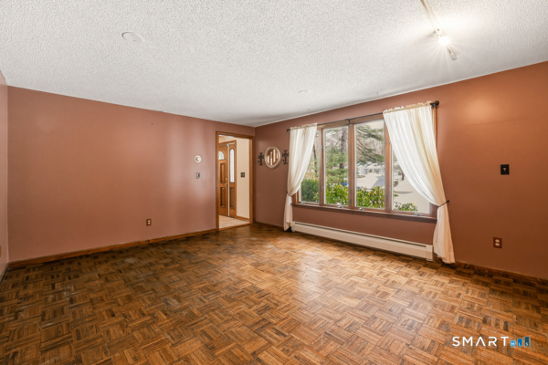 438 Chimney Sweep Hill Road Glastonbury CT 06033