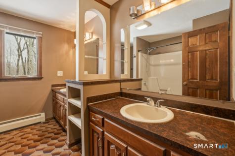 438 Chimney Sweep Hill Road Glastonbury CT 06033