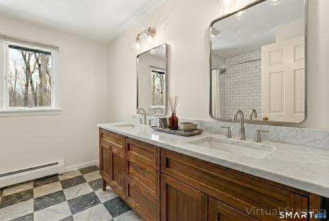 438 Chimney Sweep Hill Road Glastonbury CT 06033