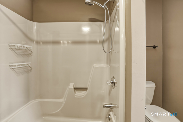 438 Chimney Sweep Hill Road Glastonbury CT 06033