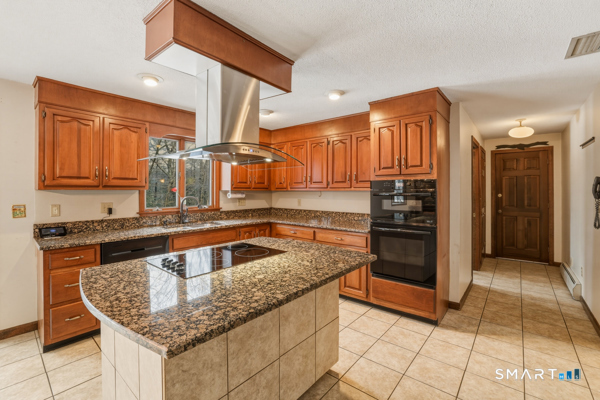 438 Chimney Sweep Hill Road Glastonbury CT 06033