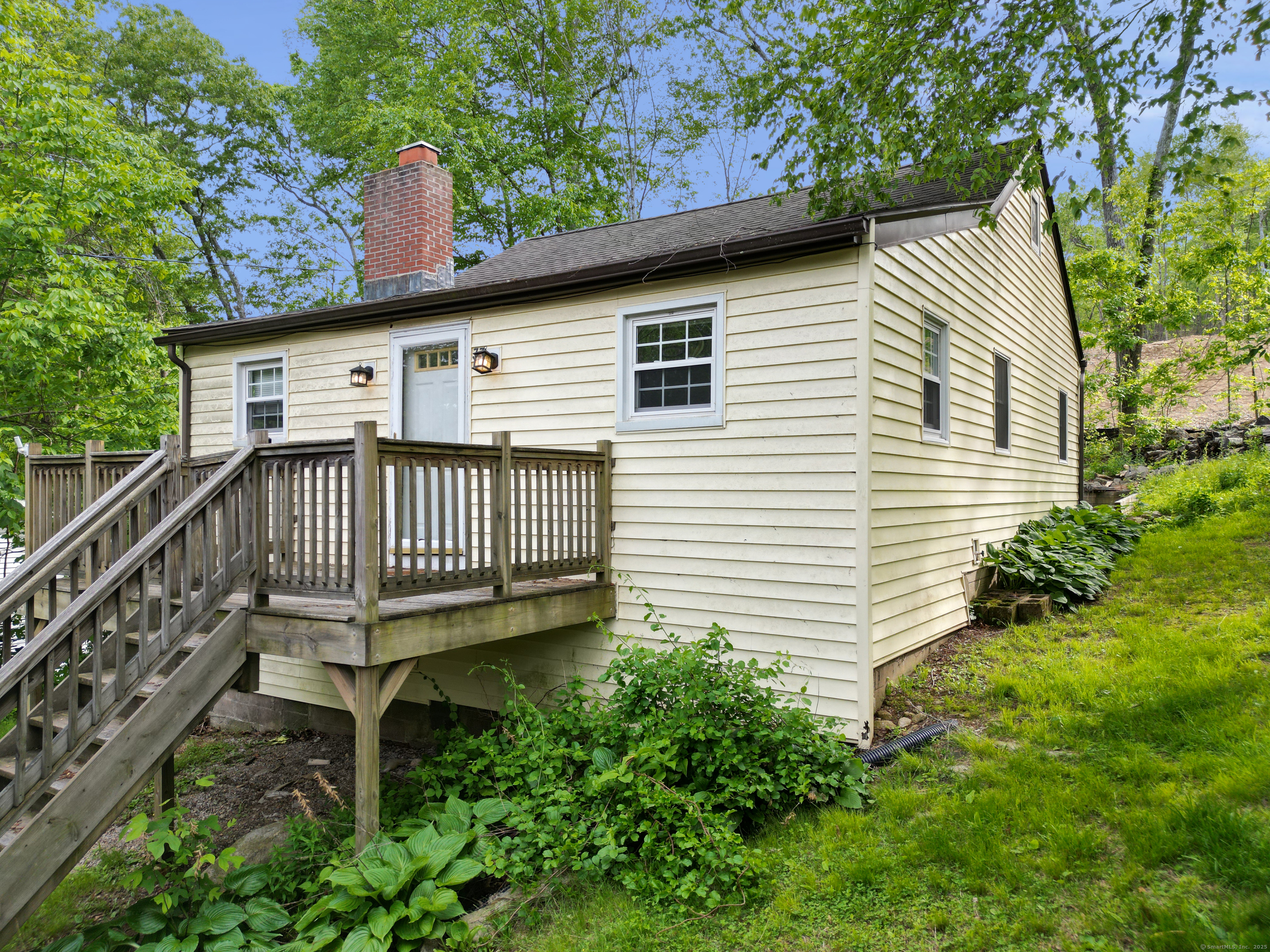 33 Lakewood Road East Hampton CT 06424