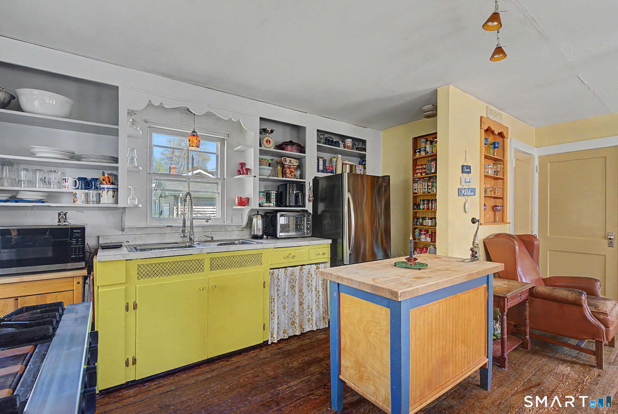 57 Grove Street Clinton CT 06413
