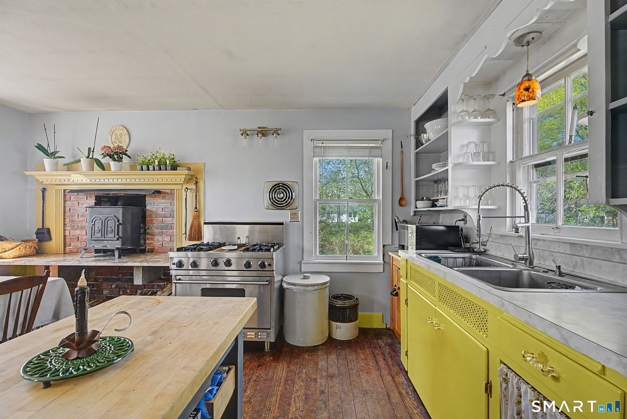 57 Grove Street Clinton CT 06413
