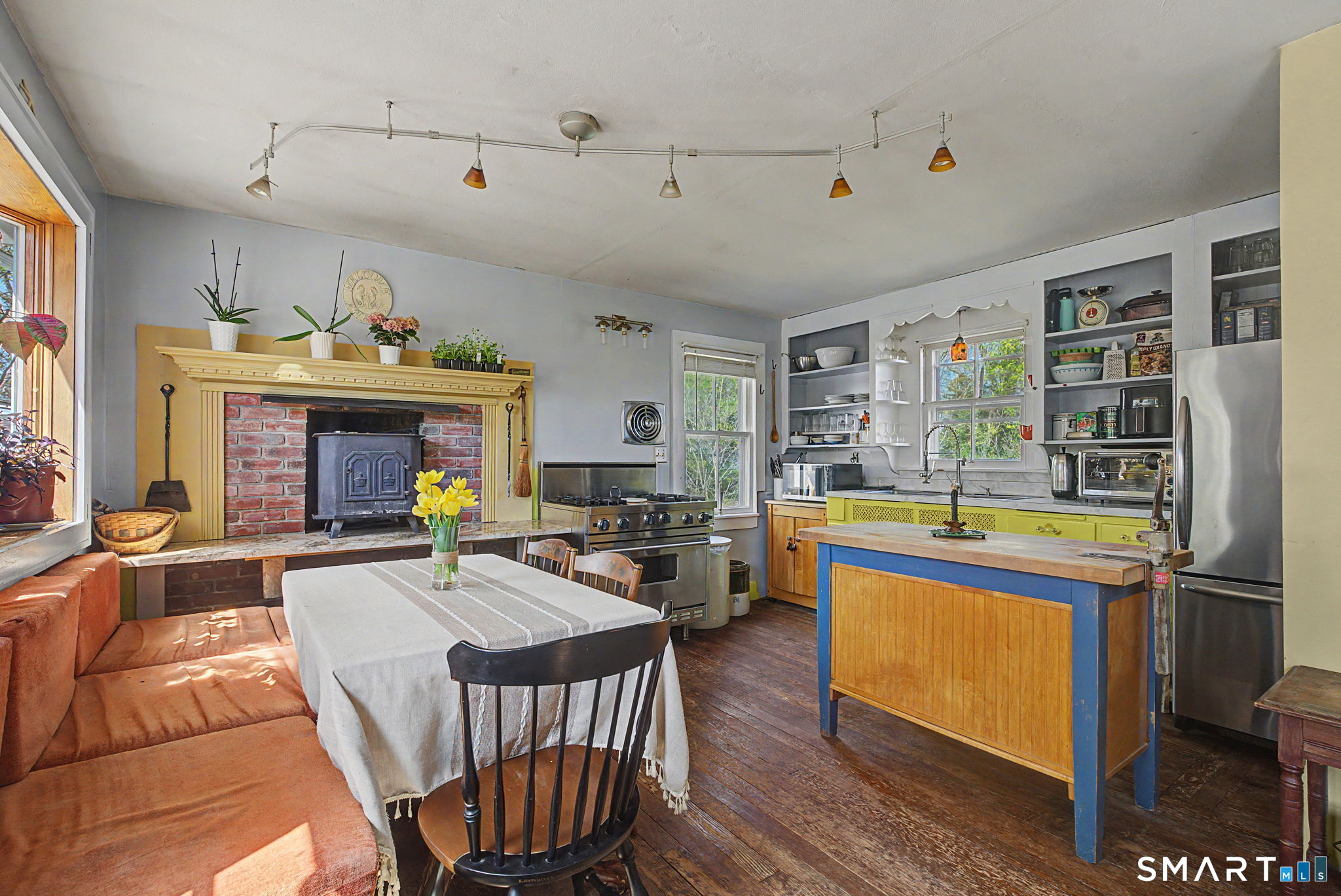 57 Grove Street Clinton CT 06413