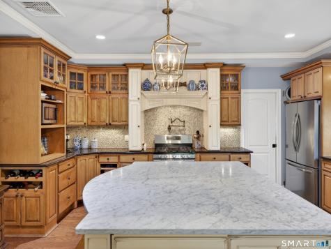 178 Great Neck Road Waterford CT 06385