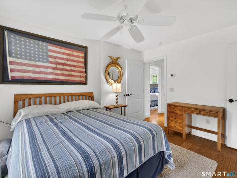 178 Great Neck Road Waterford CT 06385