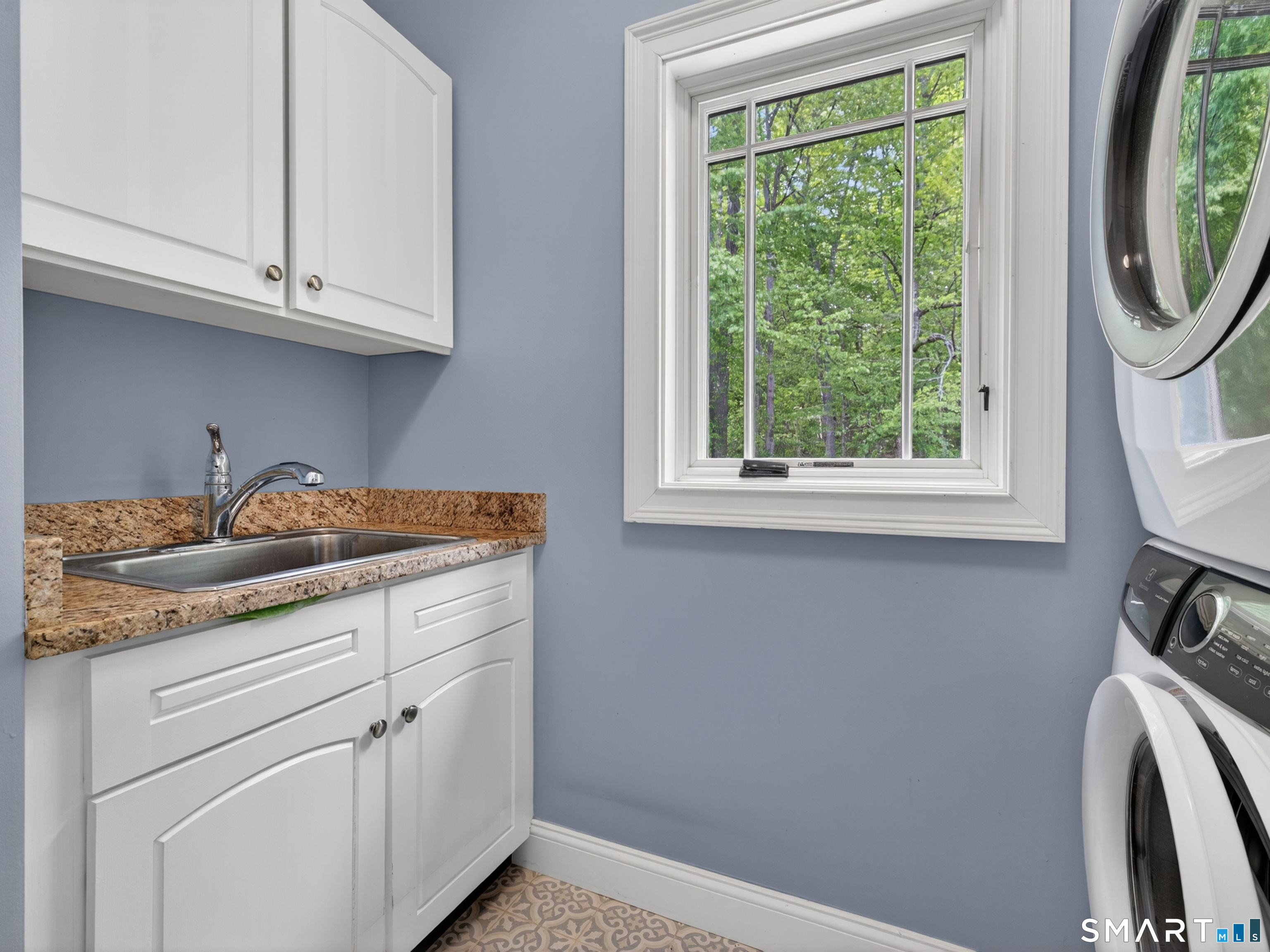 178 Great Neck Road Waterford CT 06385
