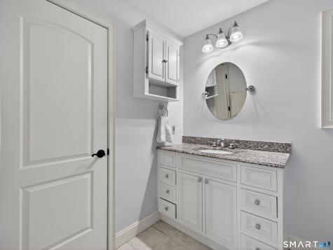 178 Great Neck Road Waterford CT 06385