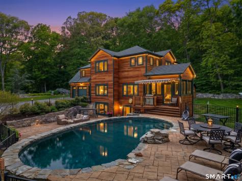 178 Great Neck Road Waterford CT 06385
