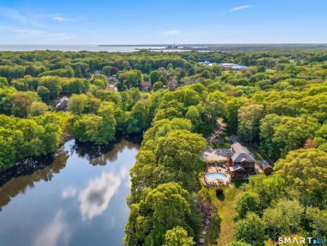 178 Great Neck Road Waterford CT 06385