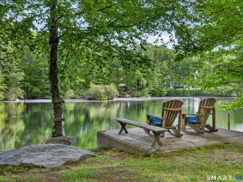 178 Great Neck Road Waterford CT 06385