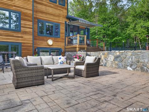 178 Great Neck Road Waterford CT 06385