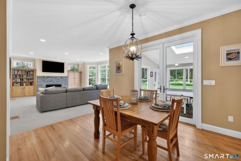 15 Spruce Lane Simsbury CT 06089