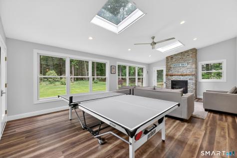 15 Spruce Lane Simsbury CT 06089