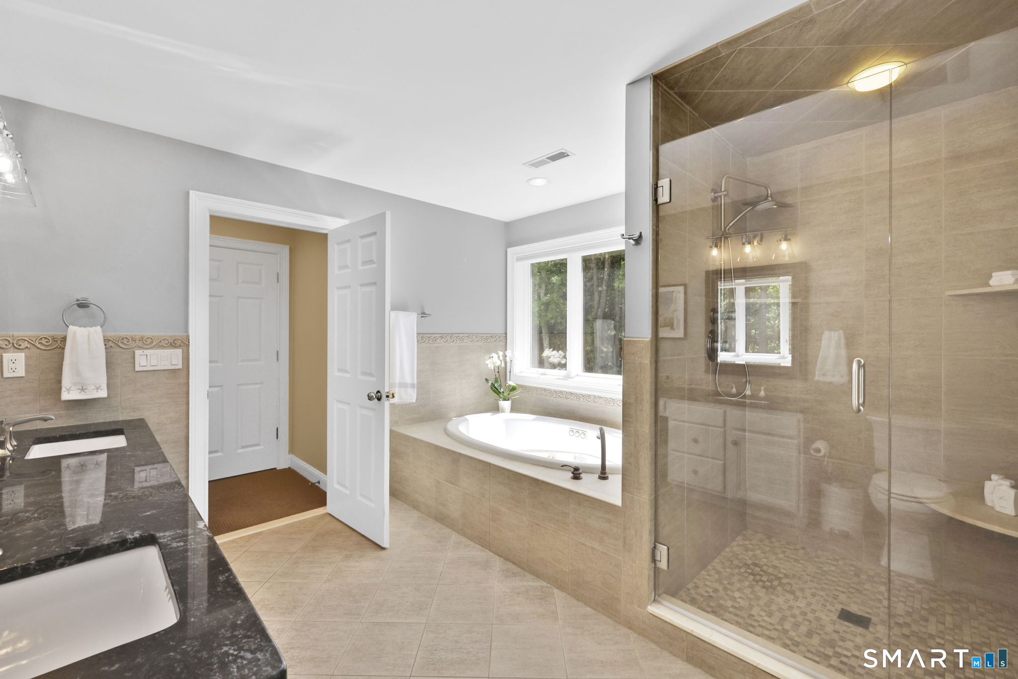 15 Spruce Lane Simsbury CT 06089