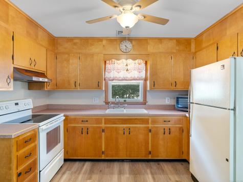 19 Cove Drive East Lyme CT 06357