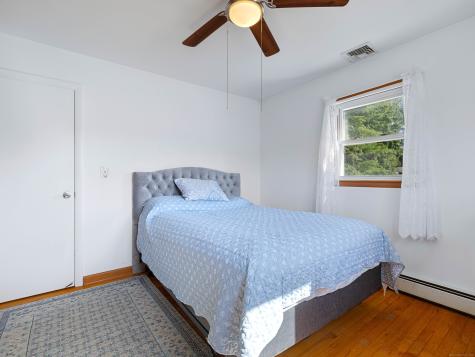 19 Cove Drive East Lyme CT 06357