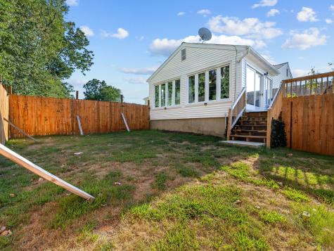 19 Cove Drive East Lyme CT 06357