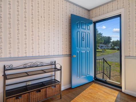 19 Cove Drive East Lyme CT 06357