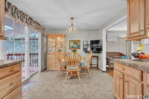 23 Fleetwood Drive Danbury CT 06810